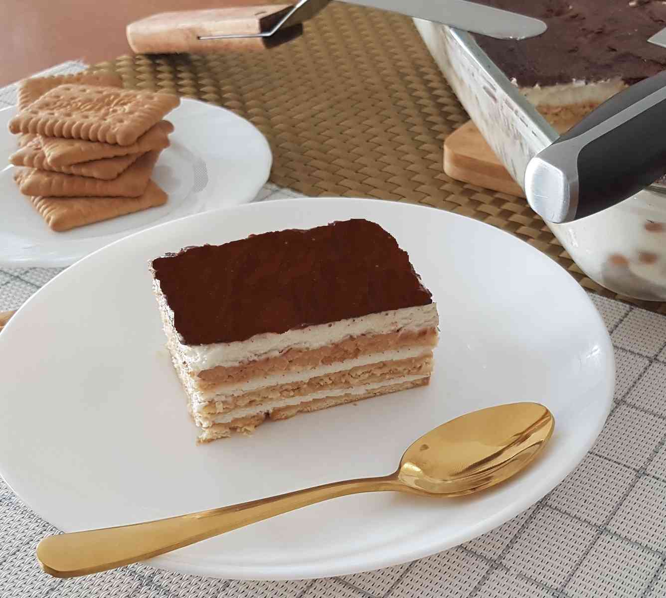 עוגת ביסקוויטים קלאסית